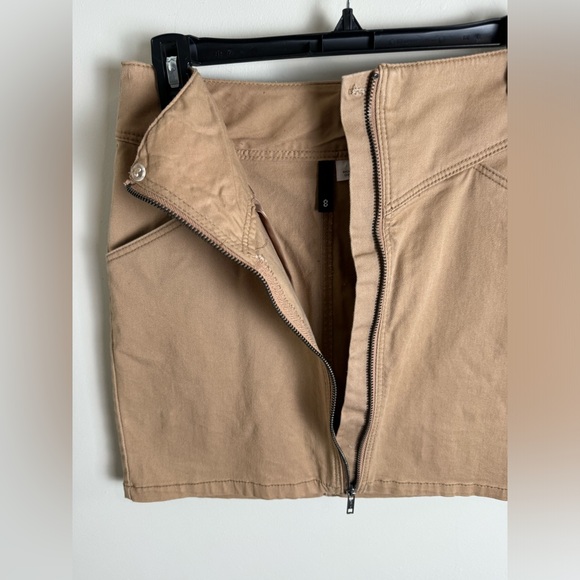 H&M Divided Beige Tan Zip Front Mini Skirt 8 - Picture 5 of 9
